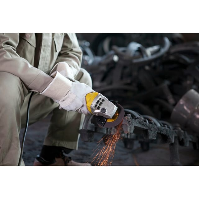 STANLEY 850W 4" Toggle Switch Small Angle Grinder STGT8100-IN