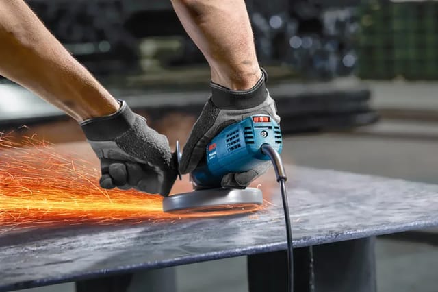 Bosch 4" Angle Grinder GWS 900-100 - 06013960F1