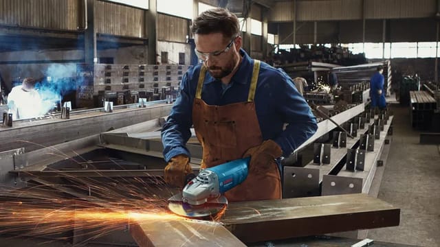 Bosch 7" Angle Grinder GWS 2200-180 - 06018C00F0