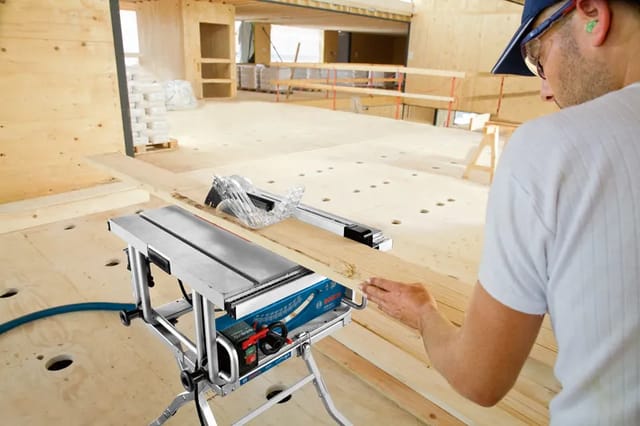 Bosch Table Saw GTS 10J - 0601B305F0